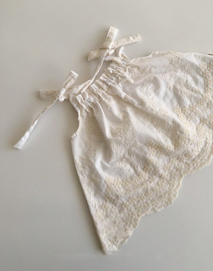 BB Blouse Ivory