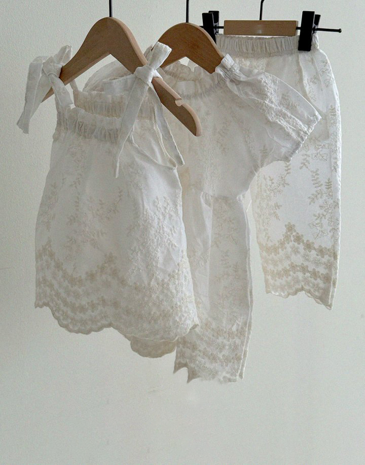 BB Blouse Ivory