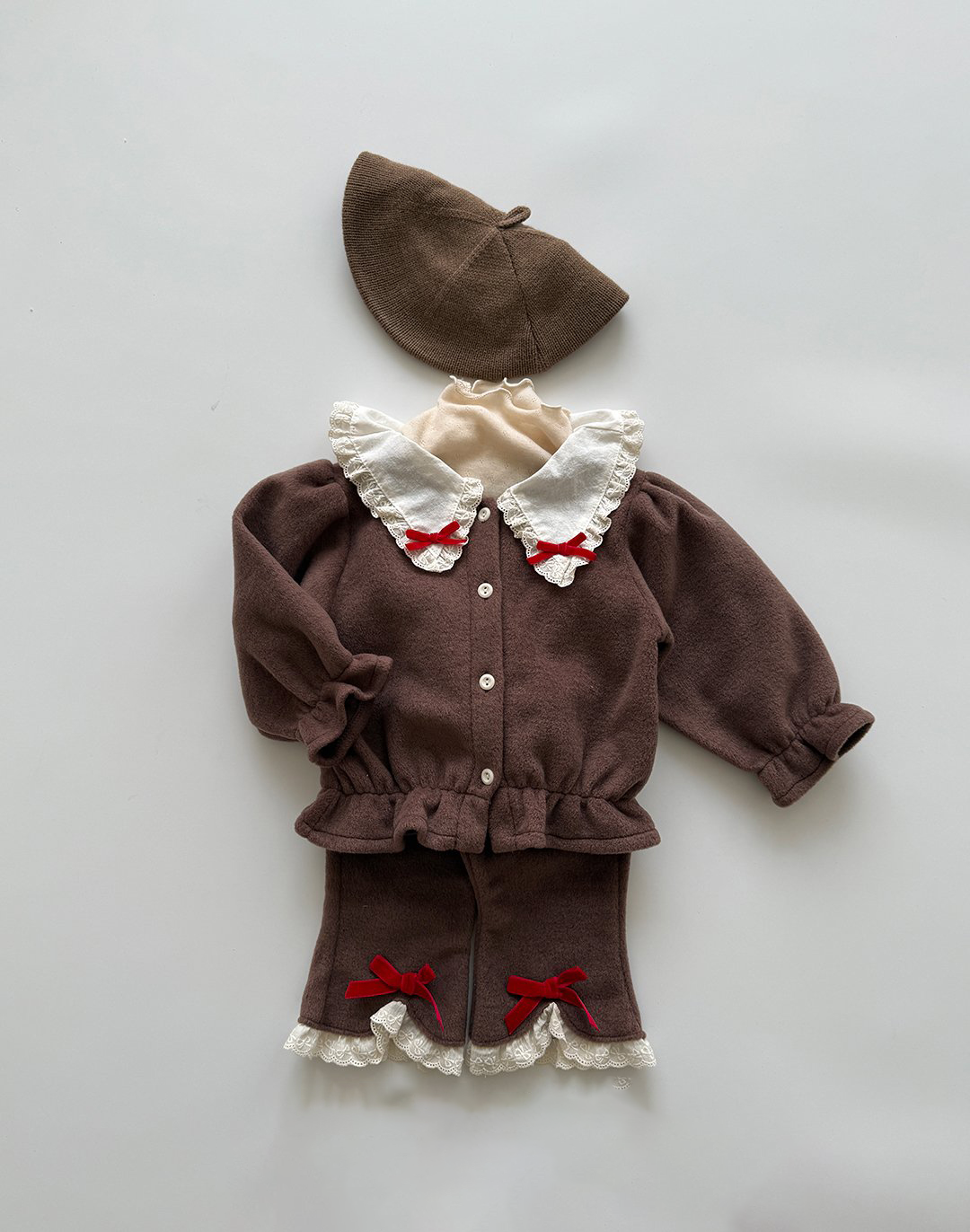 Brown Set With Red Bows